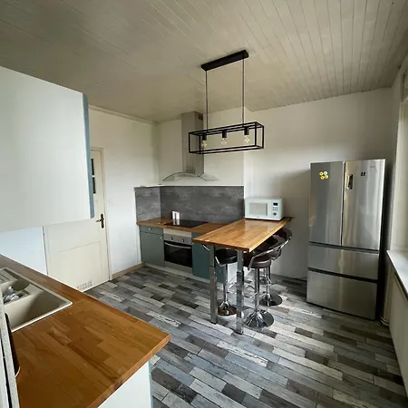 Fun 3-bedroom With Balcony Apartament *