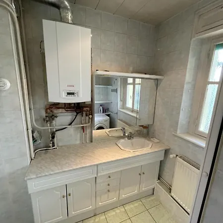 Fun 3-bedroom With Balcony